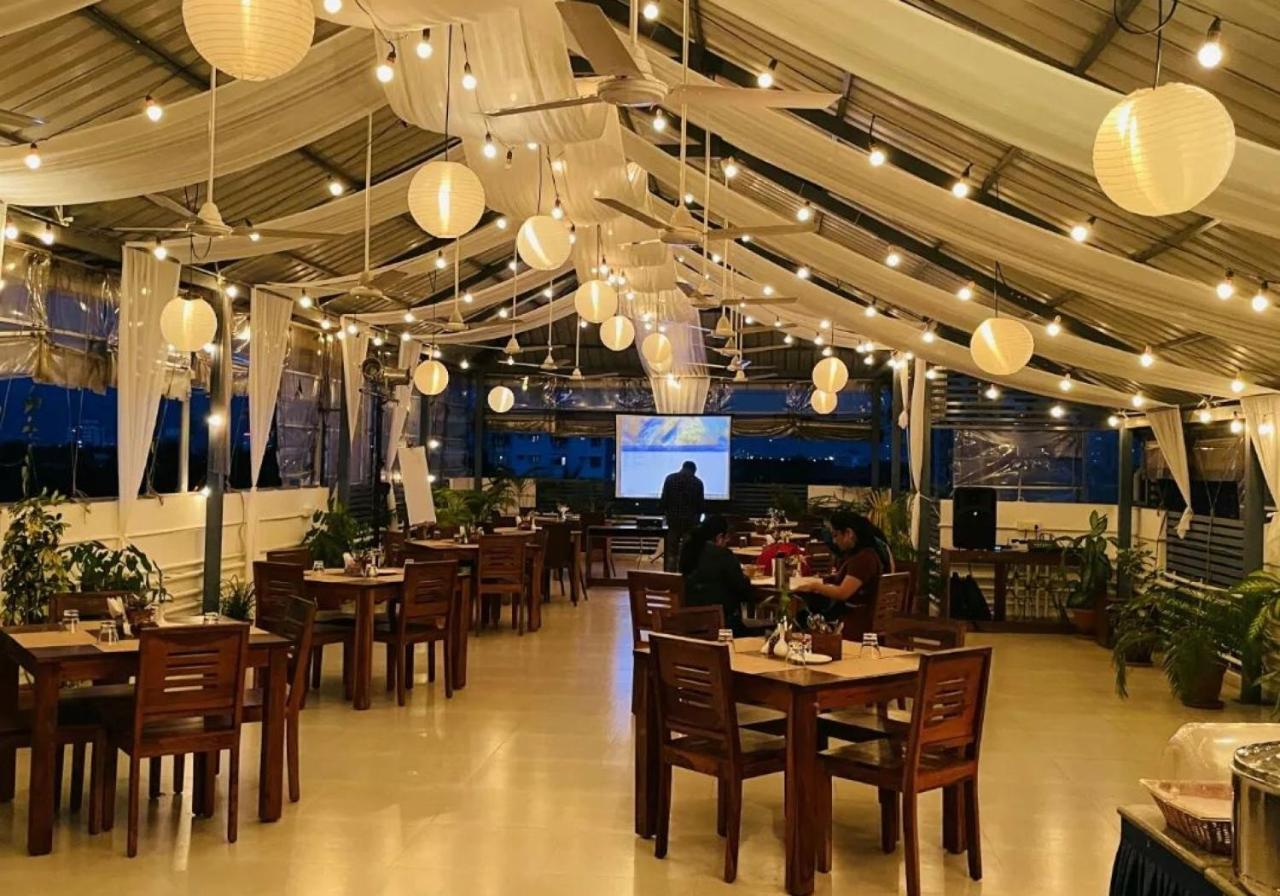Niko Hotels Kochi Εξωτερικό φωτογραφία
