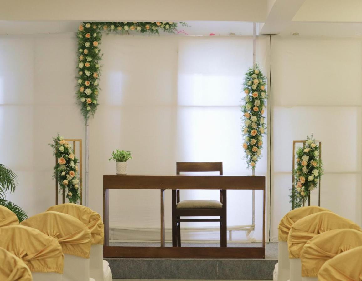 Niko Hotels Kochi Εξωτερικό φωτογραφία