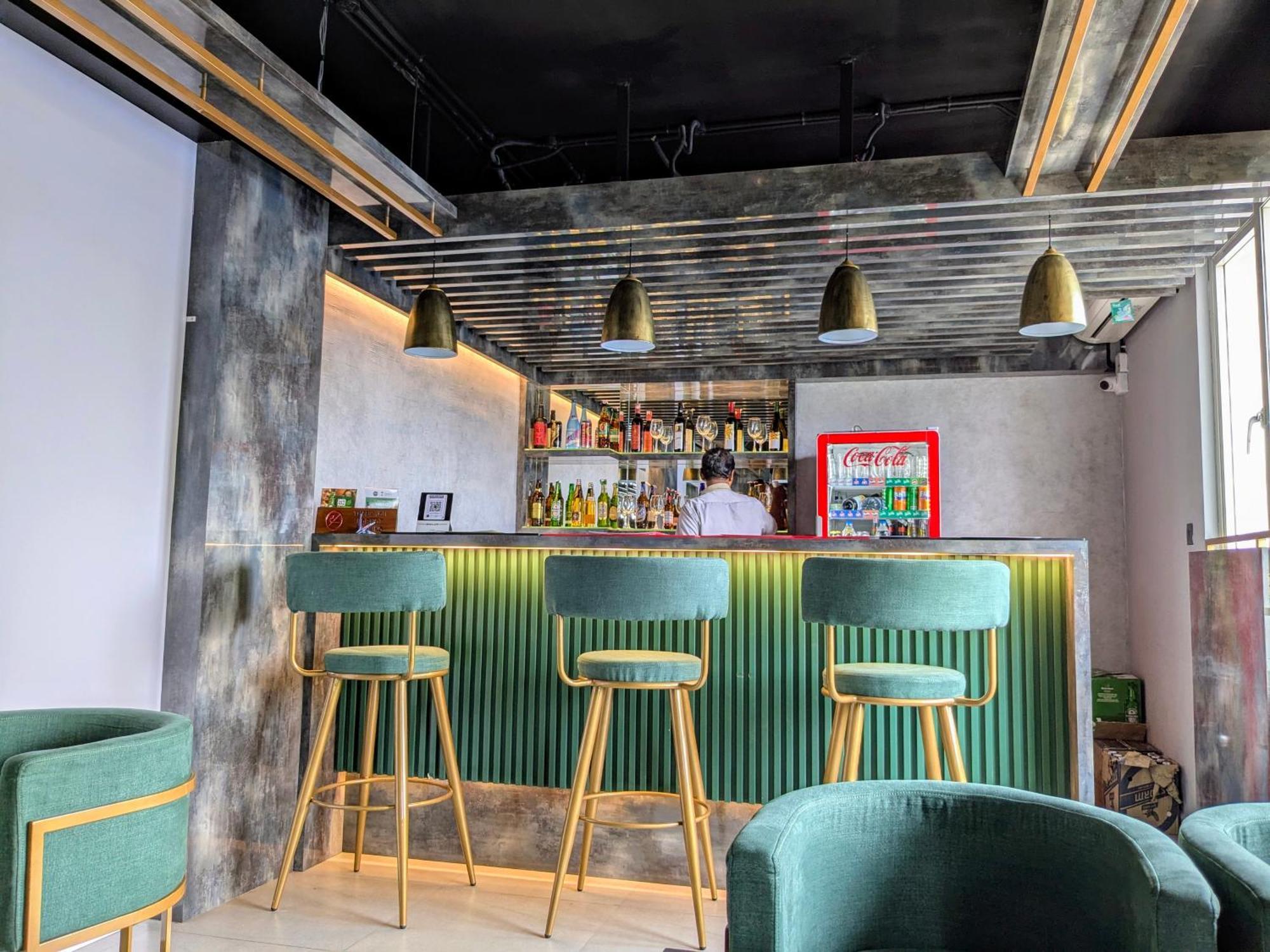 Niko Hotels Kochi Εξωτερικό φωτογραφία