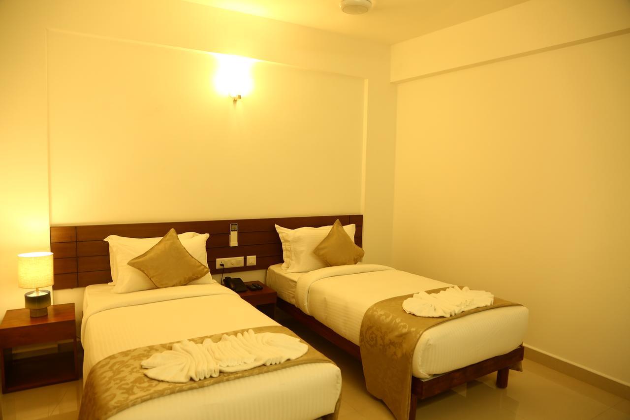 Niko Hotels Kochi Εξωτερικό φωτογραφία