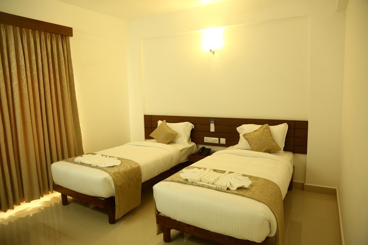 Niko Hotels Kochi Εξωτερικό φωτογραφία
